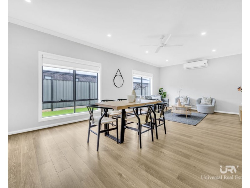 37 Adansonia Circuit, Mickleham VIC 3064