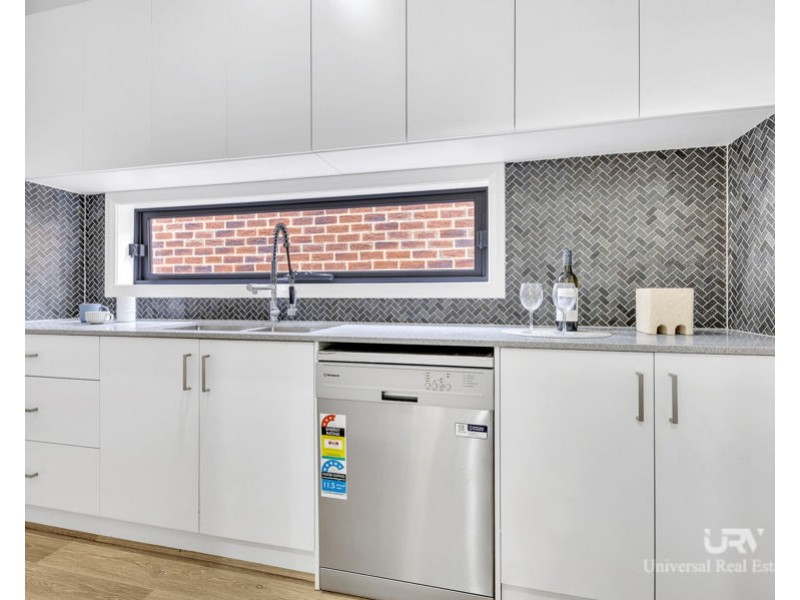 37 Adansonia Circuit, Mickleham VIC 3064