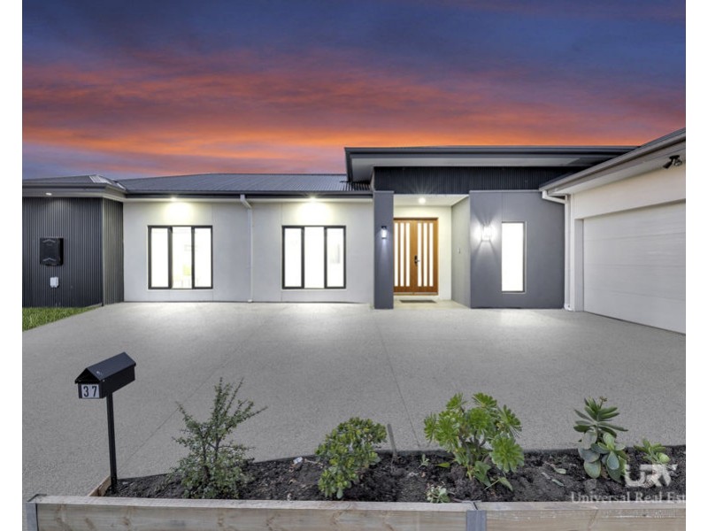 37 Adansonia Circuit, Mickleham VIC 3064