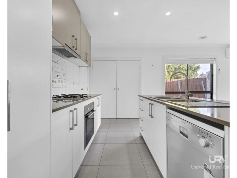 4A Parton Place, Craigieburn VIC 3064