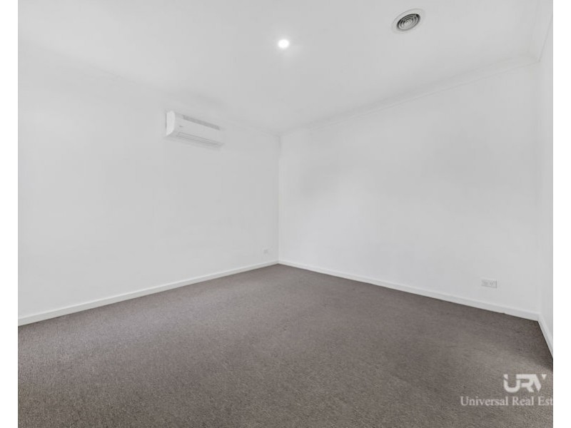 4A Parton Place, Craigieburn VIC 3064