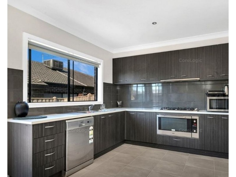 39 Albion Crescent, Mickleham VIC 3064