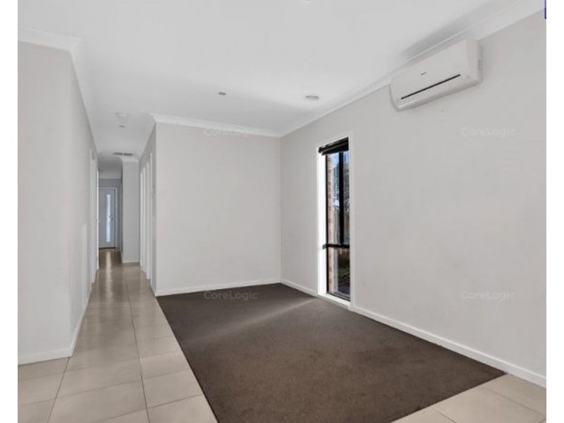 39 Albion Crescent, Mickleham VIC 3064