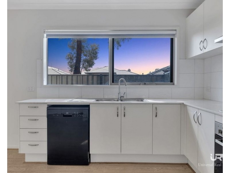 1 Vivid Way, Craigieburn VIC 3064