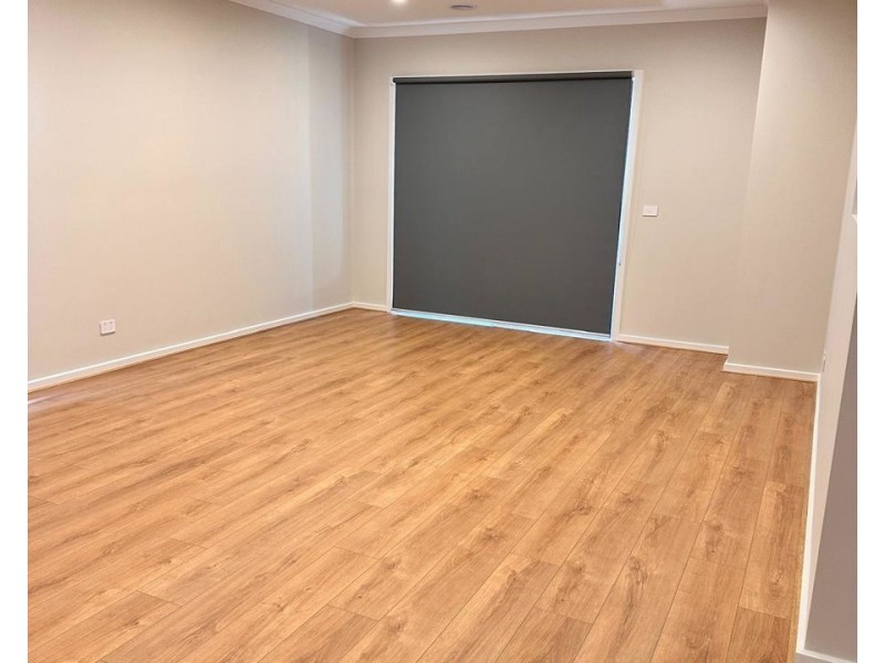 4 Shelly st, Donnybrook VIC 3064