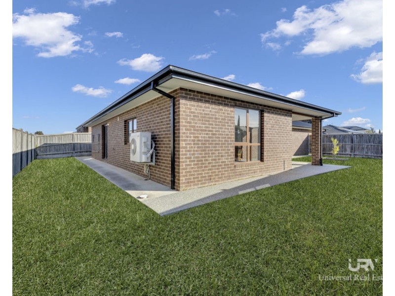 20 Bedford Way, Mickleham VIC 3064