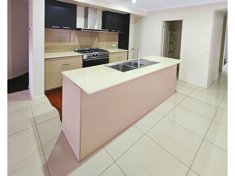 63 Serenity Way, Craigieburn VIC 3064