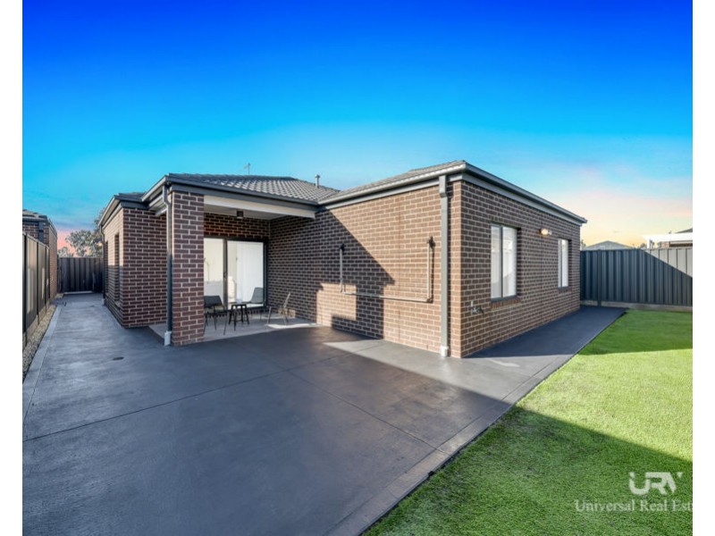 38 Fortitude Drive, Craigieburn VIC 3064