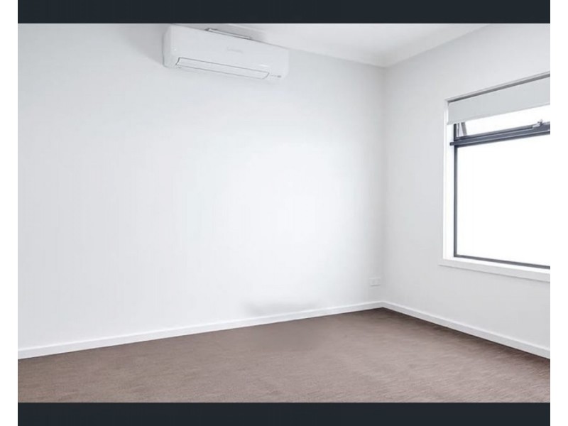 4/14 Settlement Rd, Tarneit VIC 3029