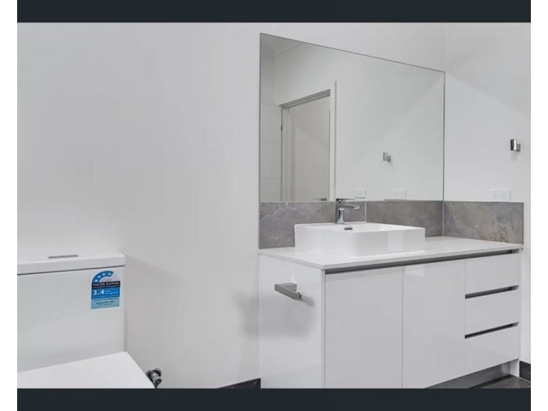 4/14 Settlement Rd, Tarneit VIC 3029