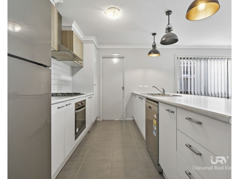 11 Herridge Street, Mickleham VIC 3064