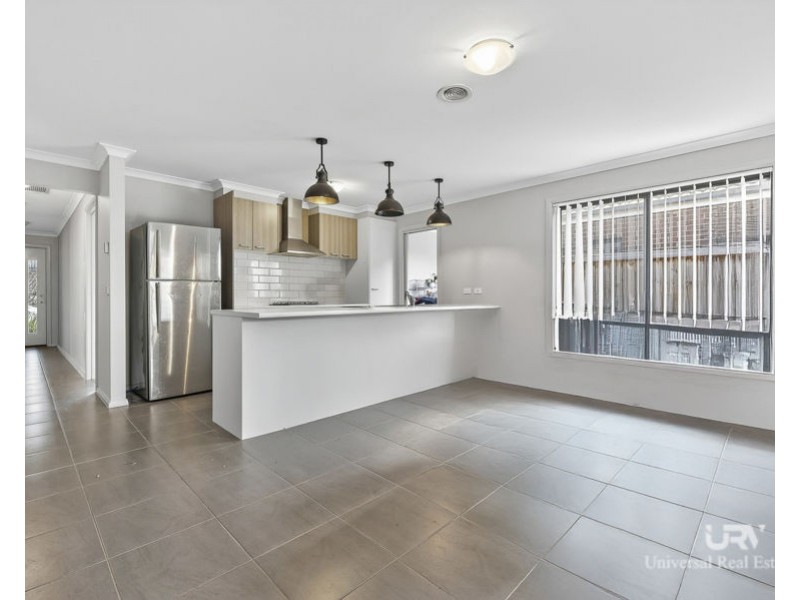 11 Herridge Street, Mickleham VIC 3064