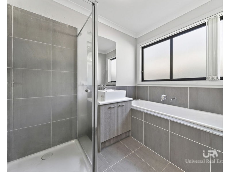 11 Herridge Street, Mickleham VIC 3064