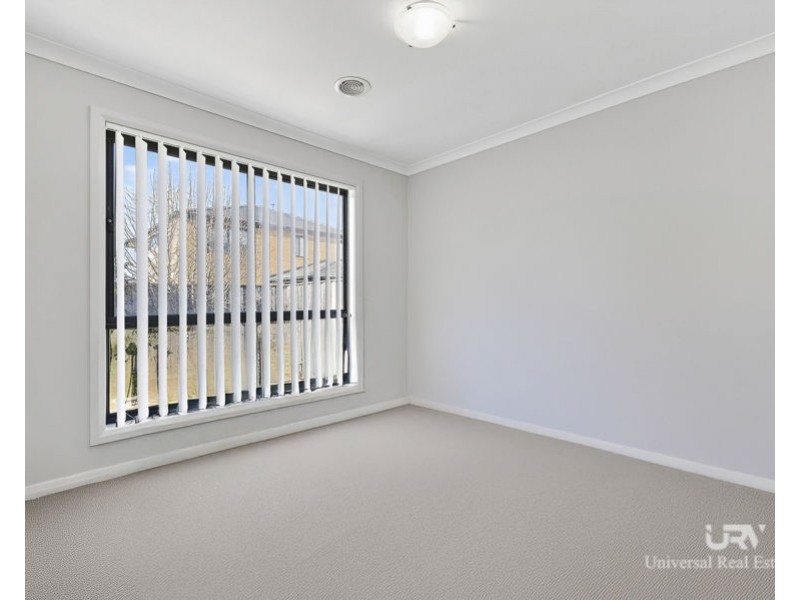 11 Herridge Street, Mickleham VIC 3064