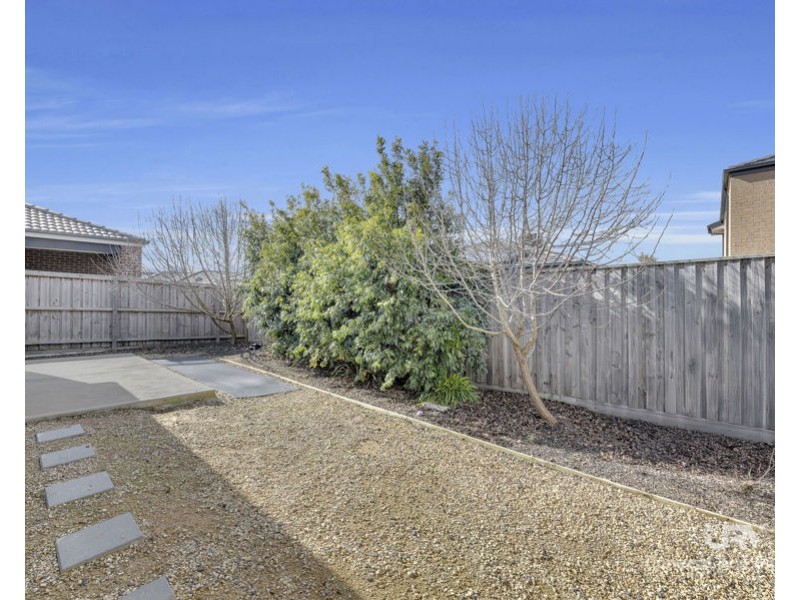 11 Herridge Street, Mickleham VIC 3064
