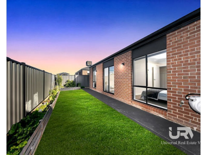 6 Geyser Street, Craigieburn VIC 3064