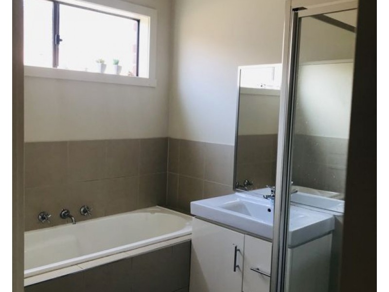 13 Powell Street, Craigieburn VIC 3064