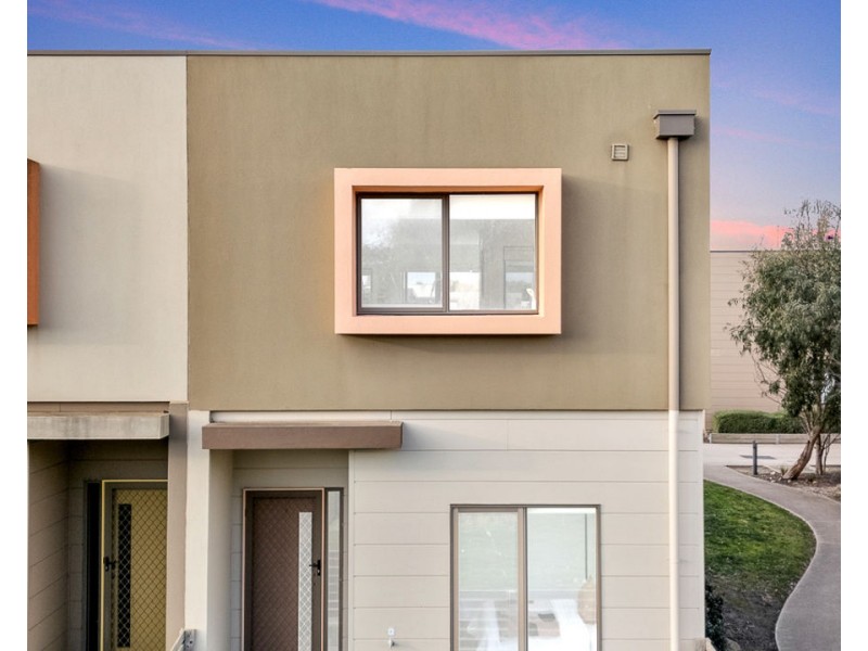 8/1-15 Beddison Road, Craigieburn VIC 3064