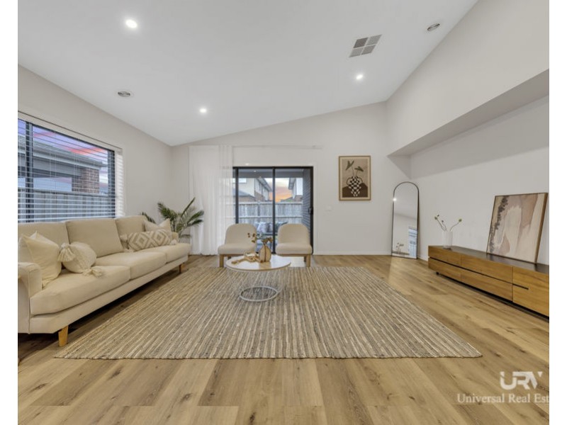 16 Valere Street, Mickleham VIC 3064