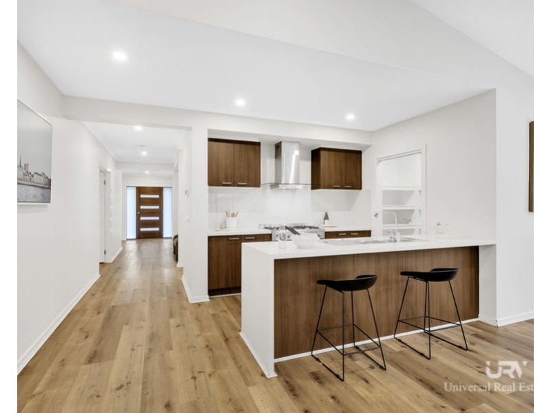 16 Valere Street, Mickleham VIC 3064