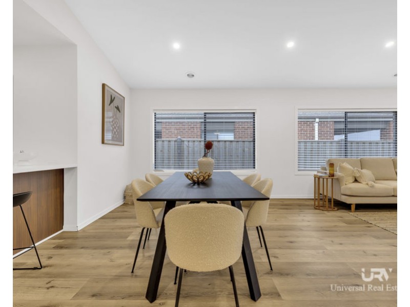 16 Valere Street, Mickleham VIC 3064