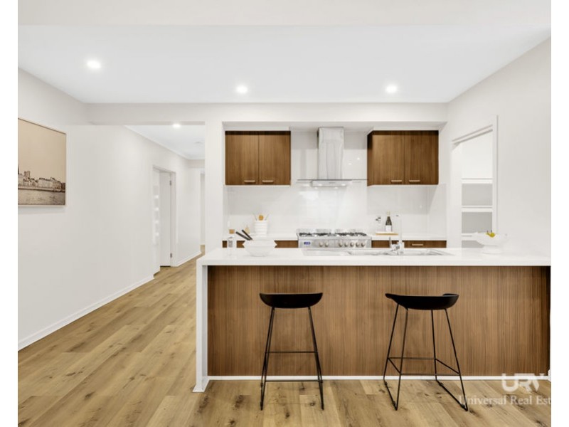 16 Valere Street, Mickleham VIC 3064