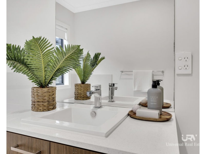 16 Valere Street, Mickleham VIC 3064