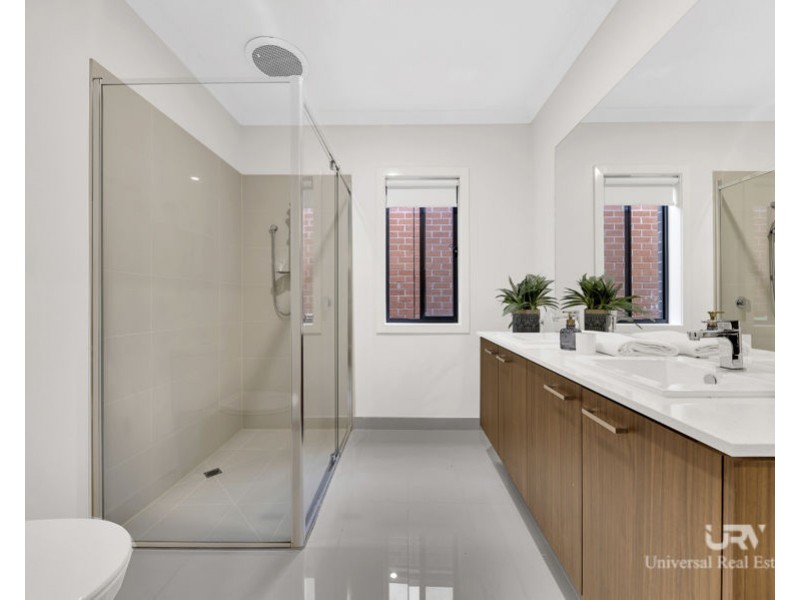 16 Valere Street, Mickleham VIC 3064