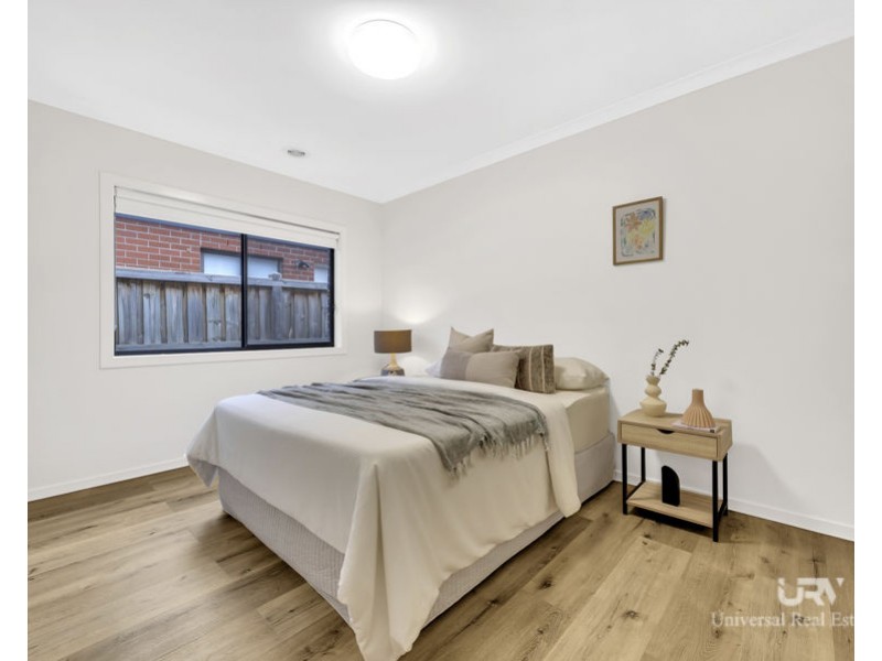 16 Valere Street, Mickleham VIC 3064