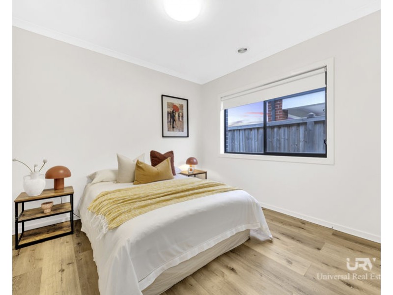 16 Valere Street, Mickleham VIC 3064