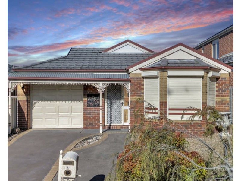2 Crestwood Lane, Craigieburn VIC 3064