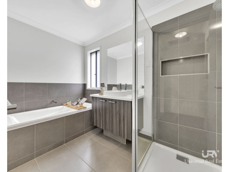 61 Canning Drive, Mickleham VIC 3064