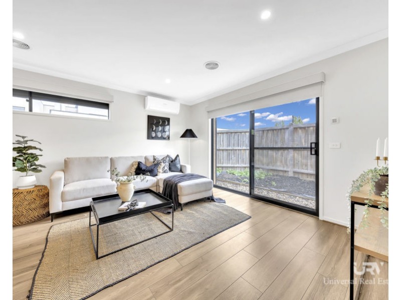 61 Canning Drive, Mickleham VIC 3064