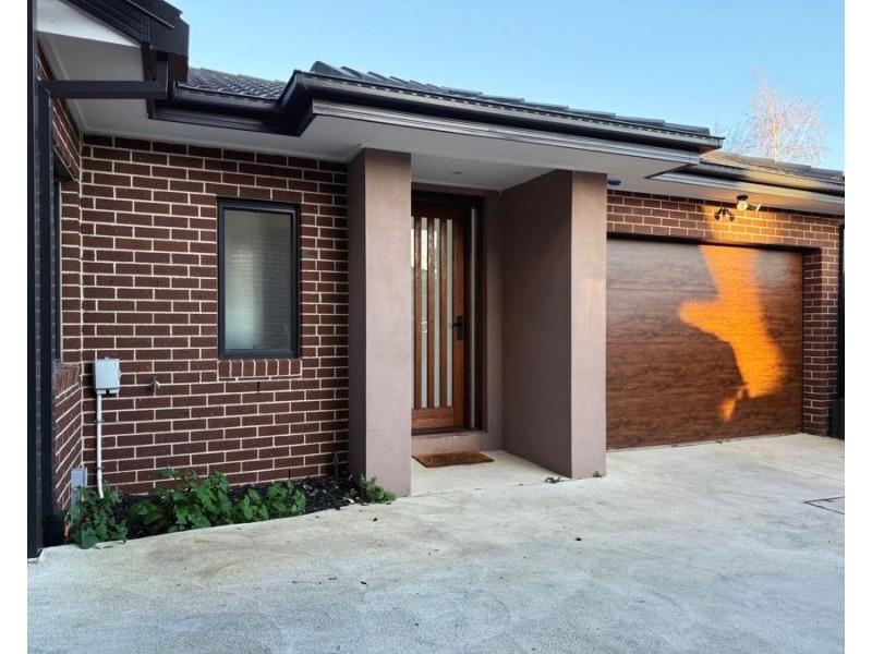 4/5 Bainbridge Close, Craigieburn VIC 3064