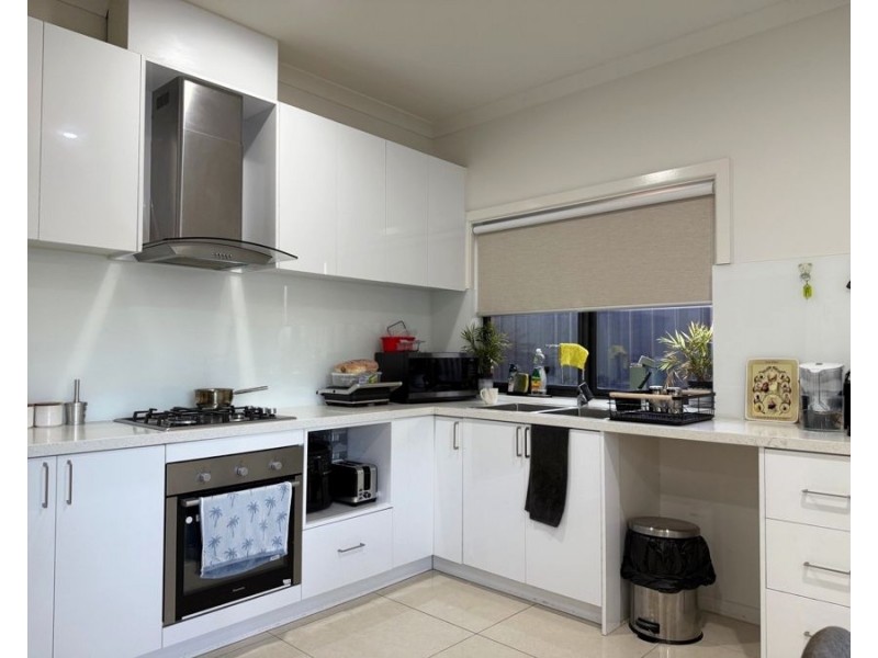 4/5 Bainbridge Close, Craigieburn VIC 3064
