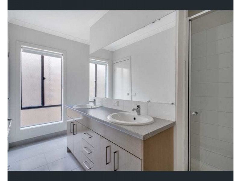 49 Gateshead Street, Craigieburn VIC 3064