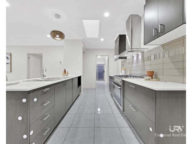 58 Evergreen Crescent, Craigieburn VIC 3064
