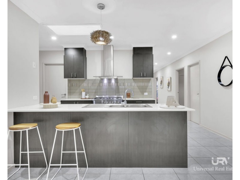 58 Evergreen Crescent, Craigieburn VIC 3064