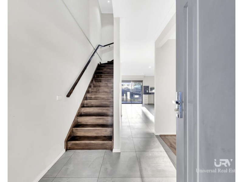 24 Fletcher Road, Craigieburn VIC 3064