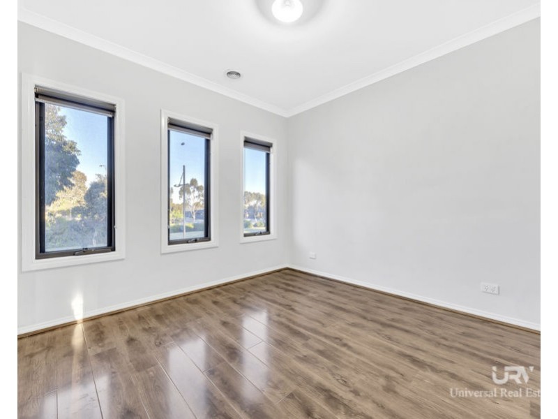 24 Fletcher Road, Craigieburn VIC 3064