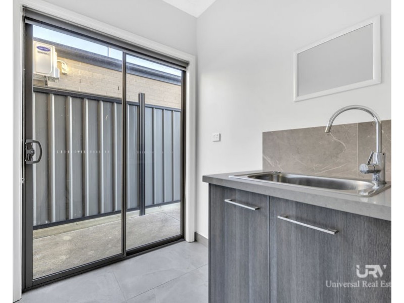24 Fletcher Road, Craigieburn VIC 3064