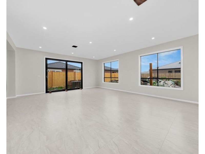13 Kilbarron Road, Beveridge VIC 3753