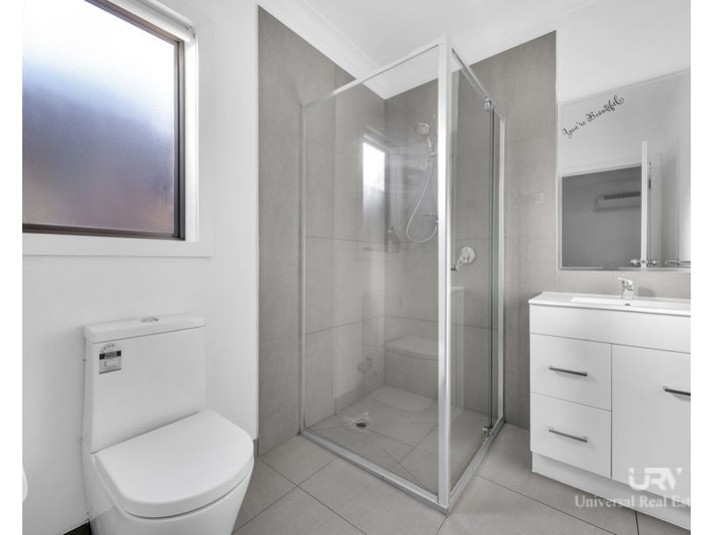4A Parton Place, Craigieburn VIC 3064