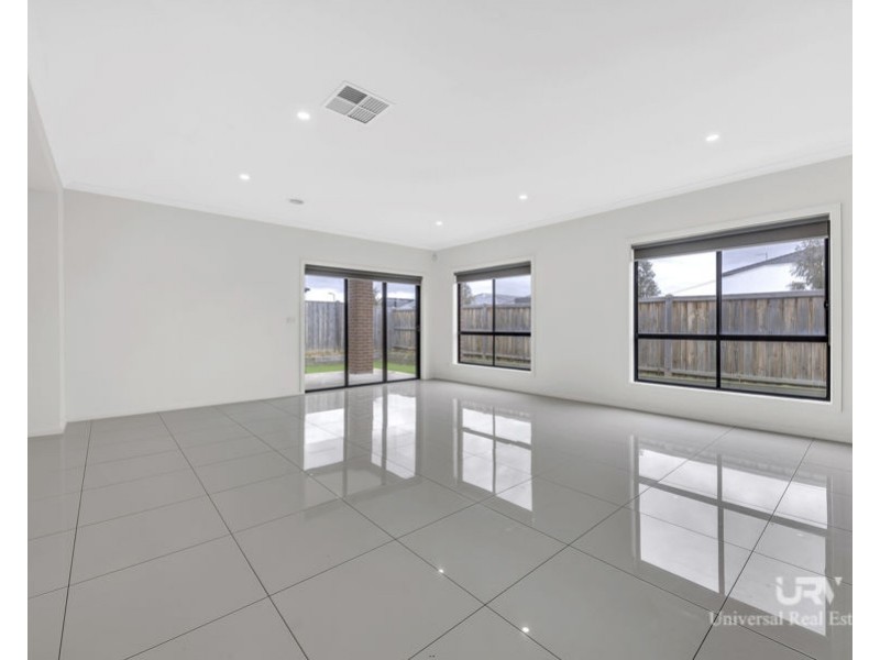 144 Blackmore Road, Mickleham VIC 3064