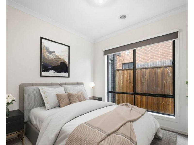 53 Docker Cct, Mickleham VIC 3064
