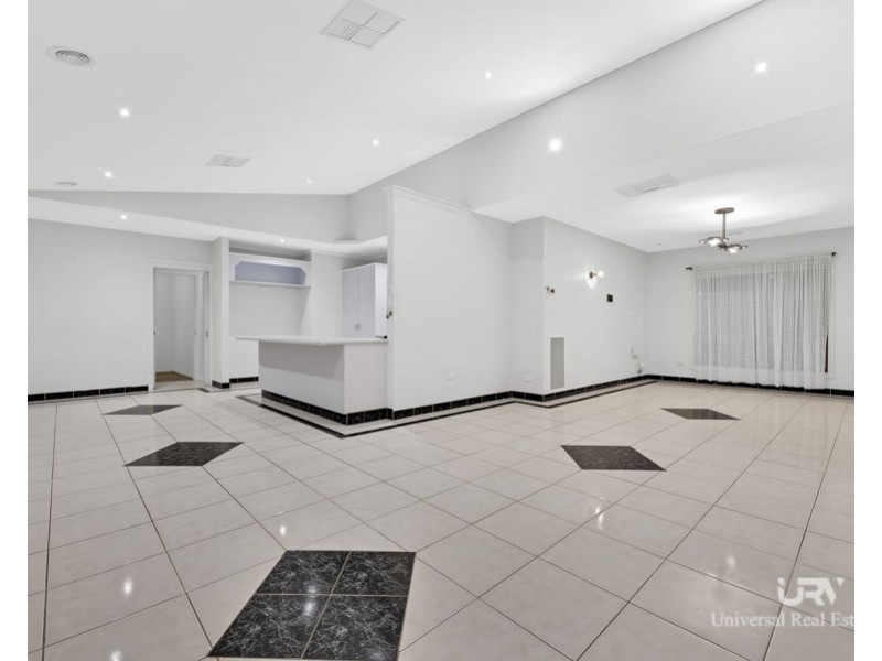 19 Mensa Court, Roxburgh Park VIC 3064