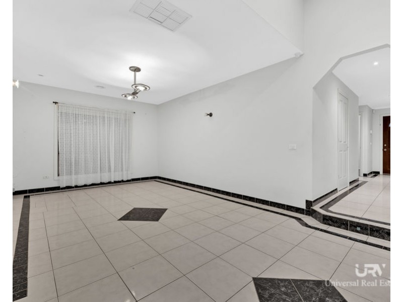 19 Mensa Court, Roxburgh Park VIC 3064