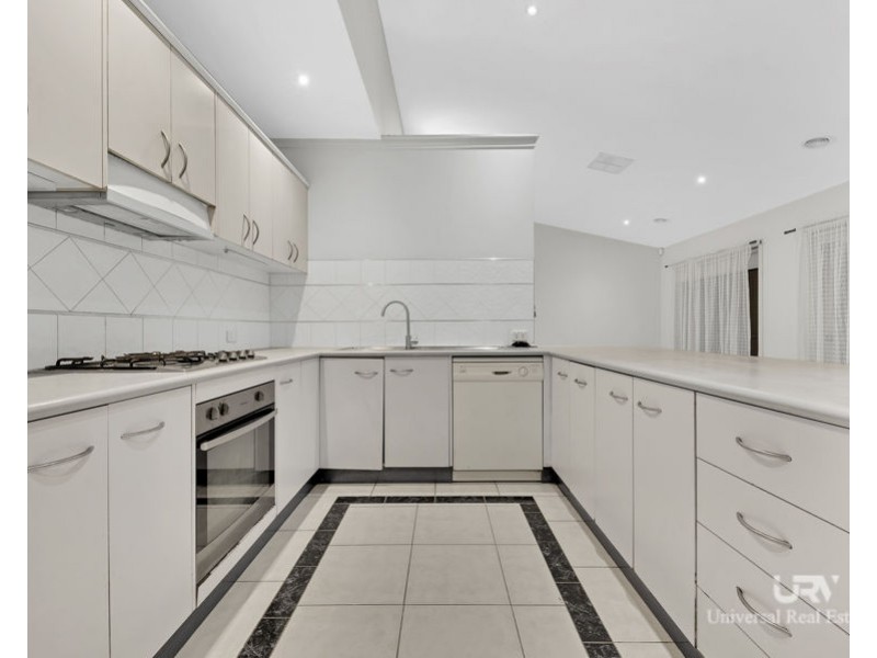 19 Mensa Court, Roxburgh Park VIC 3064