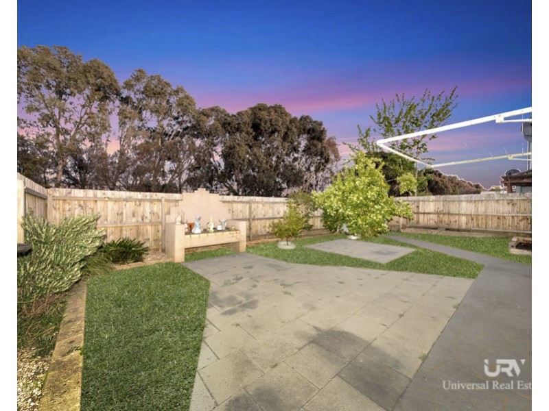 19 Mensa Court, Roxburgh Park VIC 3064