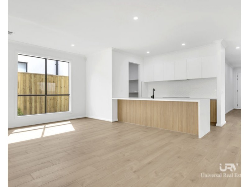 23 Zaatar Street, Mickleham VIC 3064